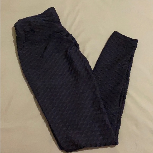 Pants - Black workout leggings: Large